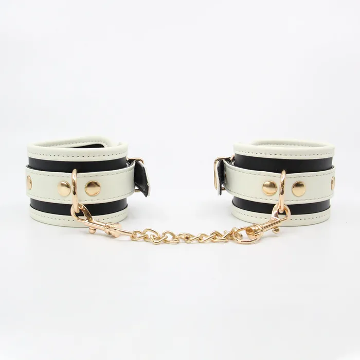 Dildos Love In Leather Love in Leather Black Glow in the Dark Wrist Restraints